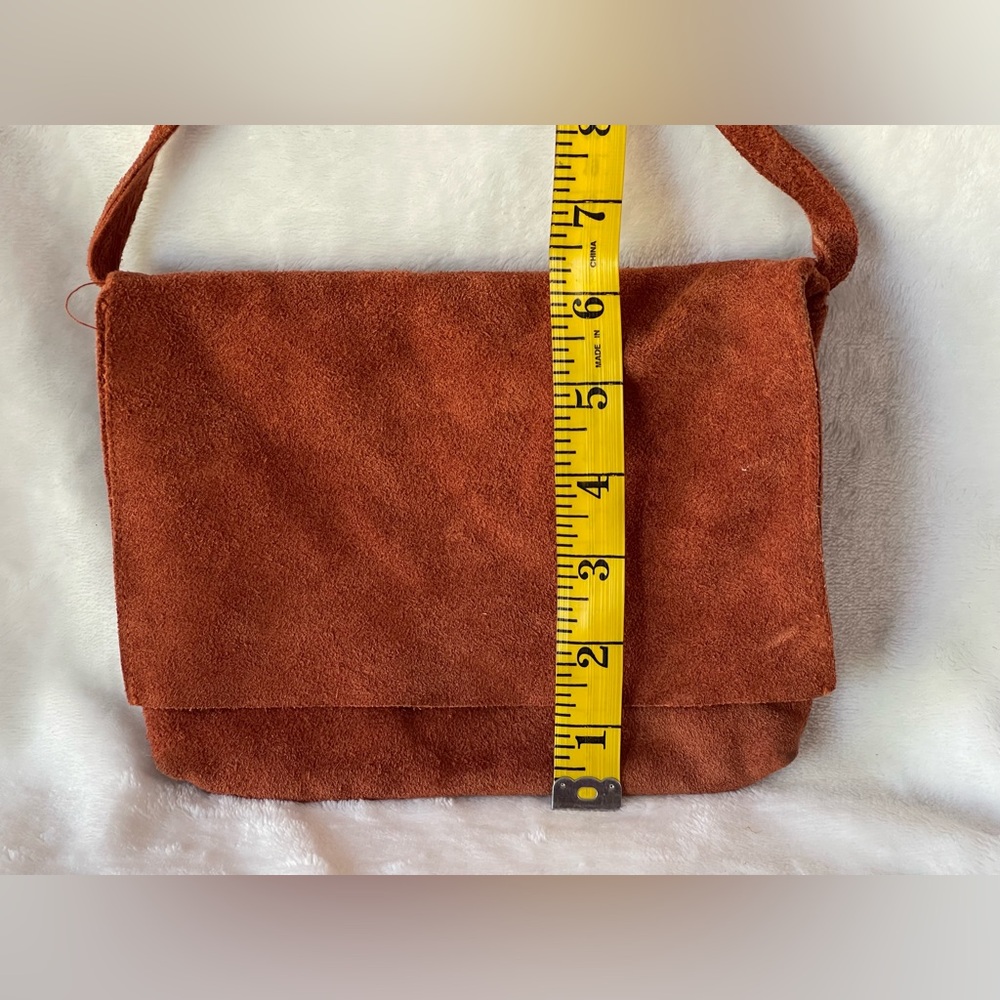 New world, market, leather Crossbody purse, rust color with tags - Picture 8 of 10